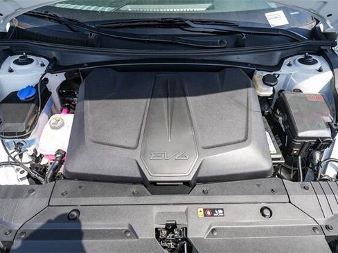 New 2025 Kia EV6 Wind image 26