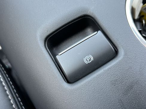 Used 2024 Ford Mustang Coupe RWD image 38