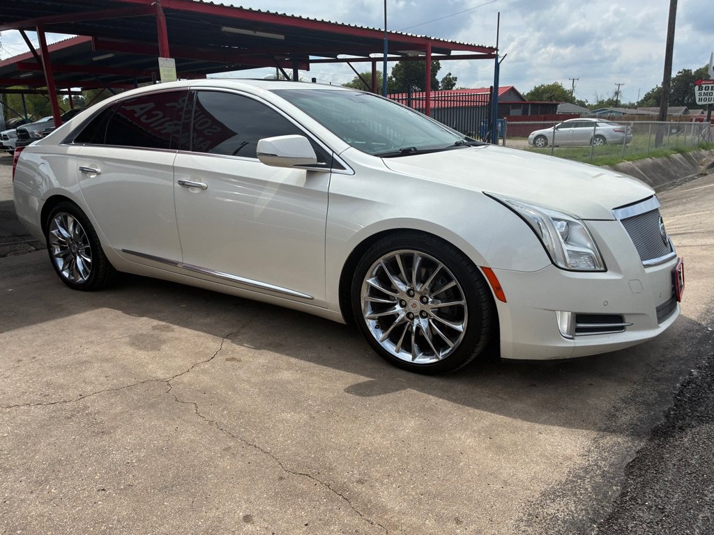 Used 2013 Cadillac XTS Platinum FWD image 6