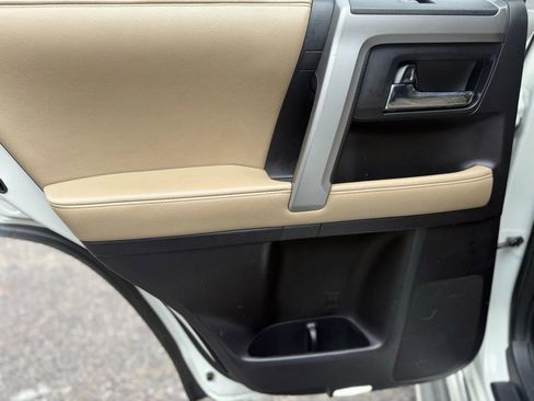 Used 2014 Toyota 4Runner Limited image 18