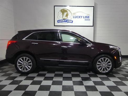 Used 2018 Cadillac XT5 Platinum w/ Driver Assist Package image 6