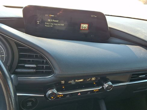 Used 2023 MAZDA MAZDA3 s image 26