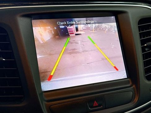 Used 2015 Chrysler 200 C w/ Navigation & Sound Group I image 15