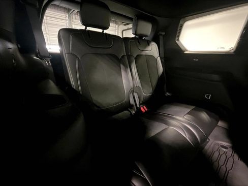 Used 2025 Jeep Grand Cherokee L Altitude RWD image 35