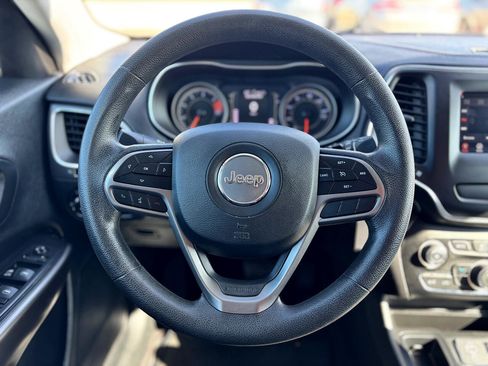 Used 2019 Jeep Cherokee Latitude w/ Popular Appearance Group image 13