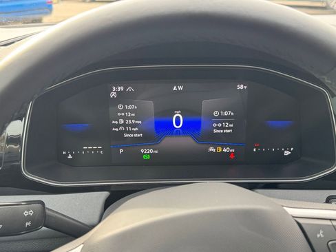 Used 2025 Volkswagen Jetta SE image 37