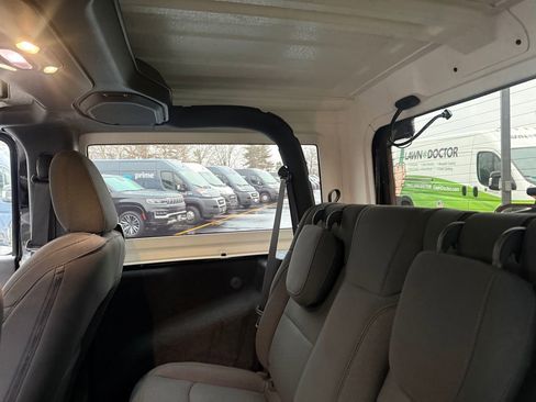 Used 2019 Jeep Wrangler Sport image 17