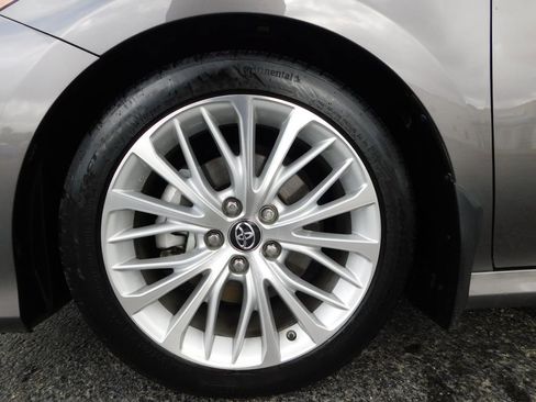 Used 2018 Toyota Camry XLE w/ Audio Package FWD image 10