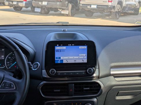 Used 2019 Ford EcoSport SE image 16