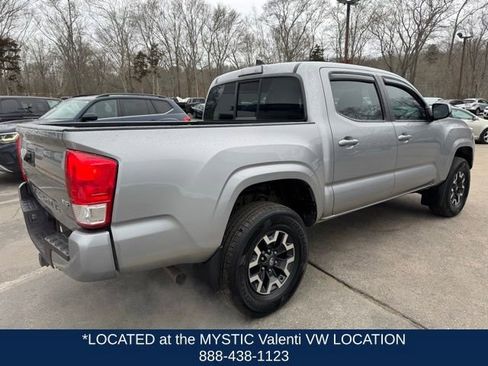 Used 2016 Toyota Tacoma SR w/ Towing Package image 5