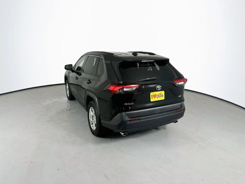 Used 2020 Toyota RAV4 XLE FWD image 7