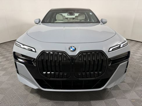New 2025 BMW 760i xDrive w/ Executive Package image 8