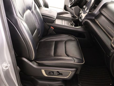 Used 2019 RAM 1500 Limited w/ Advanced Safety Group AWD/4WD image 14