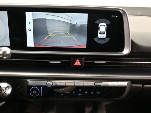 New 2025 Hyundai Ioniq 6 SE image 6