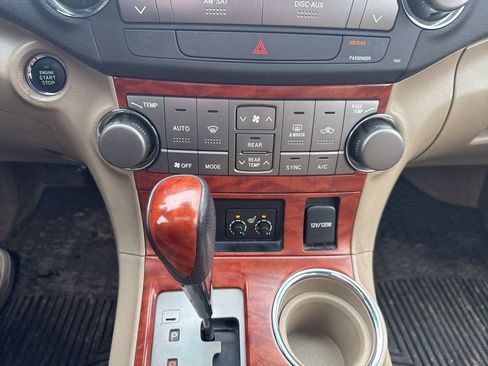 Used 2008 Toyota Highlander Limited image 18