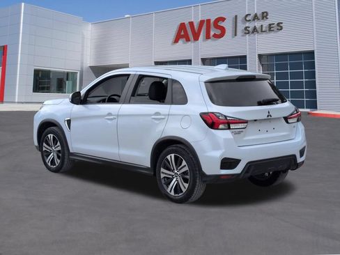 Used 2025 Mitsubishi Outlander Sport SE AWD/4WD image 9