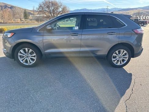 Used 2022 Ford Edge Titanium image 6