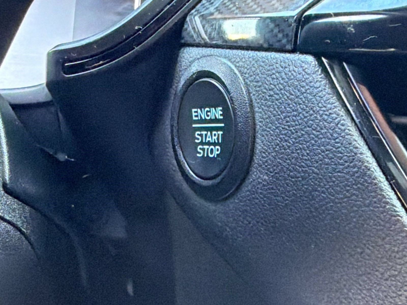 Used 2024 Ford Escape ST-Line w/ Cold Weather Package FWD image 16