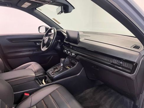 Used 2025 Honda CR-V Sport Touring image 11