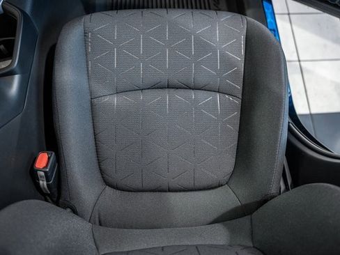 New 2025 Toyota RAV4 XLE image 31