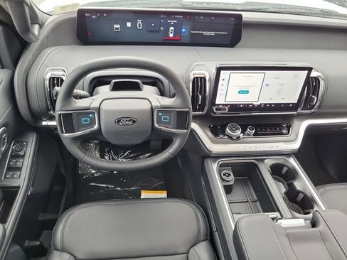 New 2026 Ford Expedition Max Platinum w/ Stealth Appearance Package AWD/4WD image 18