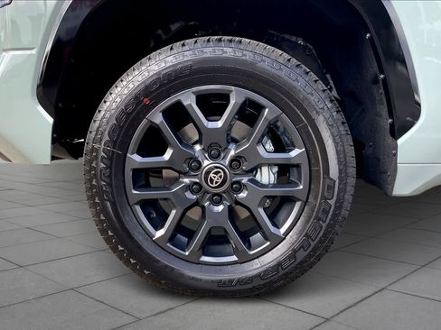 New 2026 Toyota Tundra Platinum AWD/4WD image 11