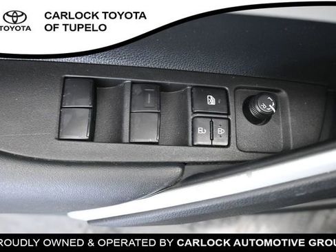 Used 2025 Toyota Corolla Cross L FWD image 24
