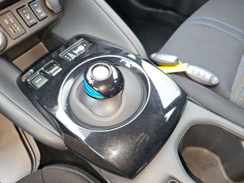 Used 2024 Nissan Leaf SV Plus image 38