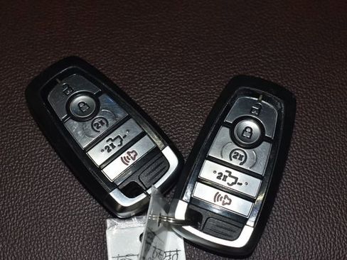 Used 2023 Ford F150 Lariat w/ Equipment Group 502A High image 26