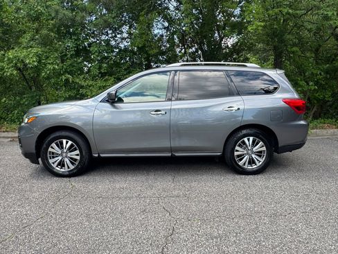 Used 2019 Nissan Pathfinder SV AWD/4WD image 4