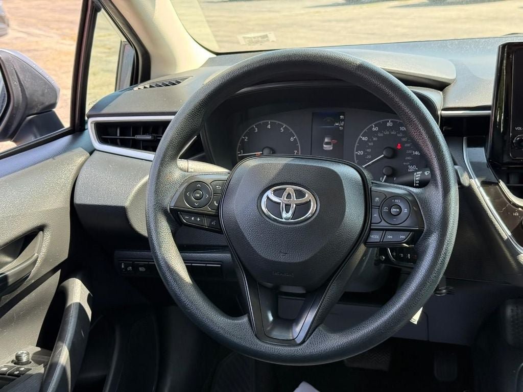 Used 2023 Toyota Corolla LE FWD image 9