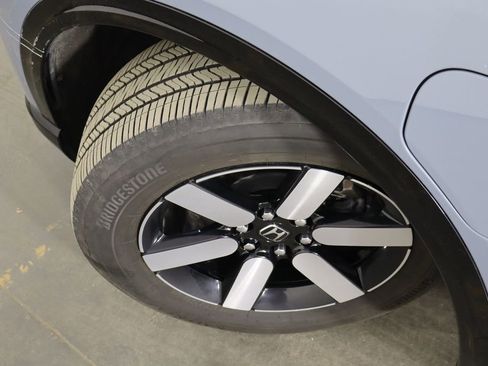 Used 2024 Honda Prologue Touring image 42