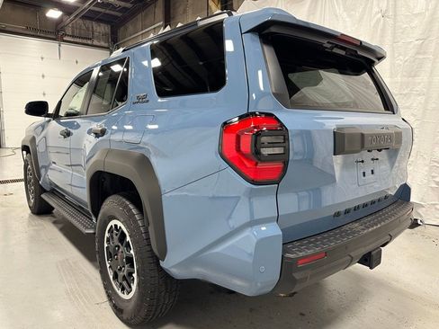 Used 2025 Toyota 4Runner TRD Off-Road AWD/4WD image 5