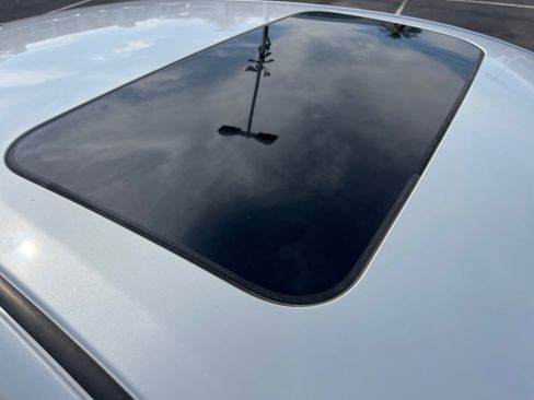 Used 2021 Nissan Sentra SV w/ SV Premium Package FWD image 30