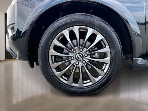 Used 2023 Nissan Armada Platinum w/ Captain's Chairs Package image 8