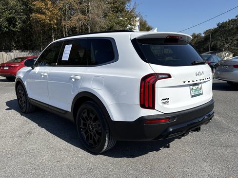 Used 2022 Kia Telluride EX w/ EX Premium Package AWD/4WD image 2