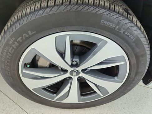 Used 2024 Audi Q8 e-tron Premium Plus w/ Premium Plus Package image 57