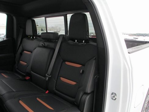 New 2026 GMC Sierra 1500 AT4 w/ AT4 Premium Package image 12