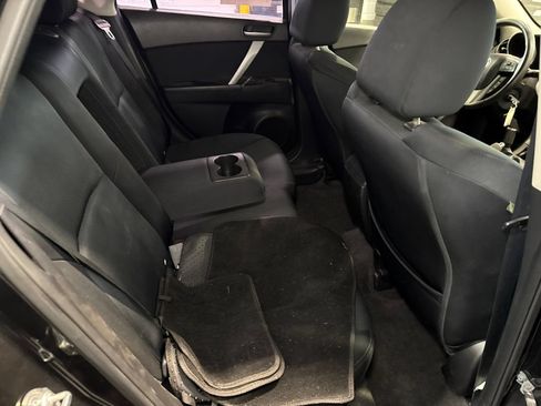 Used 2011 MAZDA MAZDA3 s Sport FWD image 12