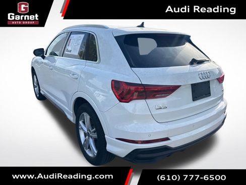 Used 2023 Audi Q3 2.0T Premium w/ Convenience Package image 3