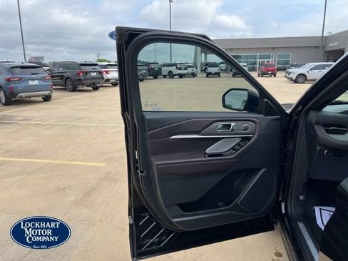 New 2026 Ford Explorer Platinum RWD image 12