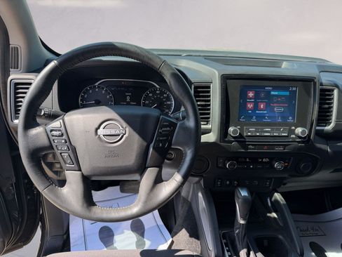 Used 2023 Nissan Frontier SV w/ SV Convenience Package image 10