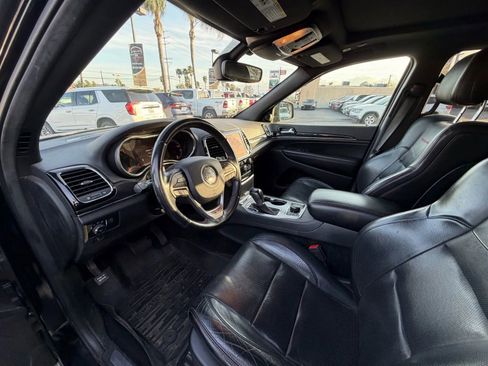 Used 2019 Jeep Grand Cherokee Trailhawk w/ Trailhawk Luxury Group image 11
