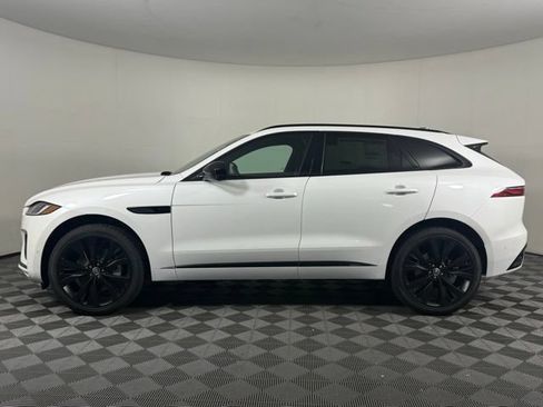 Used 2026 Jaguar F-PACE R-Dynamic S AWD/4WD image 4