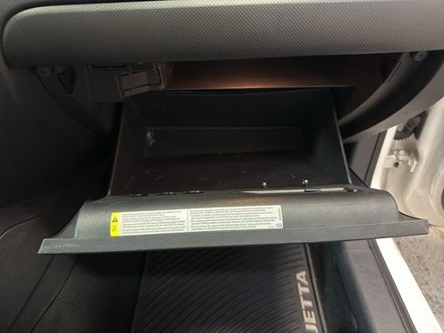 Used 2014 Volkswagen Jetta SE image 23