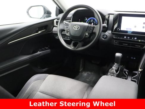 Certified 2025 Toyota Camry LE image 30