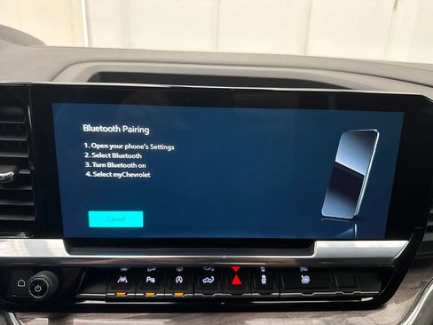 Used 2024 Chevrolet Silverado 1500 LTZ w/ Technology Package AWD/4WD image 41