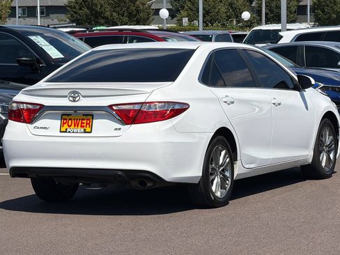 Used 2017 Toyota Camry SE FWD image 4