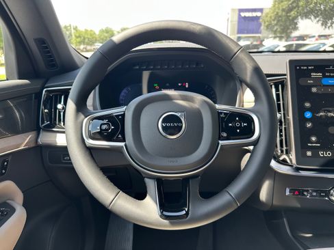 New 2026 Volvo XC90 T8 Plus image 15