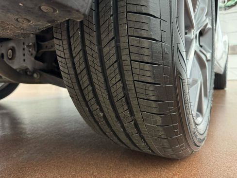 Used 2023 Acura MDX SH-AWD w/ Technology Package image 50